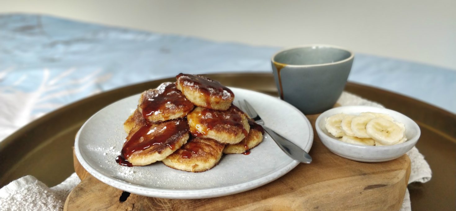 French Toast met maple syrup en banaan