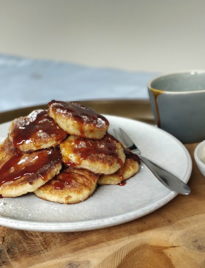 French Toast met maple syrup en banaan